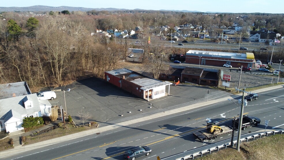 More Photos Of 430 Center St, Ludlow Auto Repair For Sale
