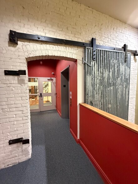 More Photos Of 415 N Prince St, Lancaster Office For Lease