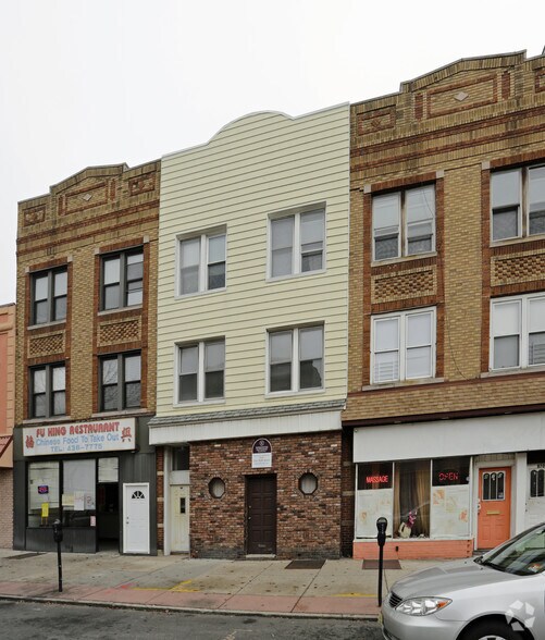 More Photos Of 872 Broadway, Bayonne Office For Sale