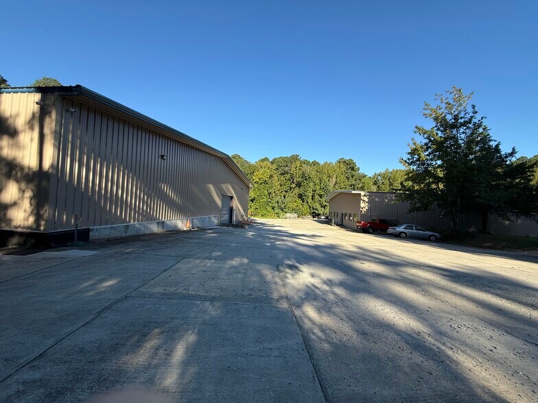 More Photos Of 2722 NC 87 S, Moncure Light Distribution For Lease
