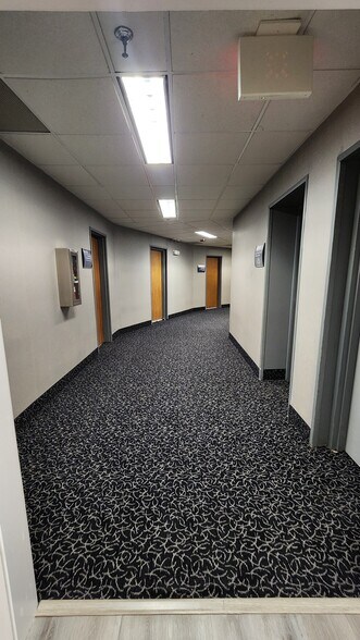 More Photos Of 2 W Northfield Rd, Livingston Office For Lease