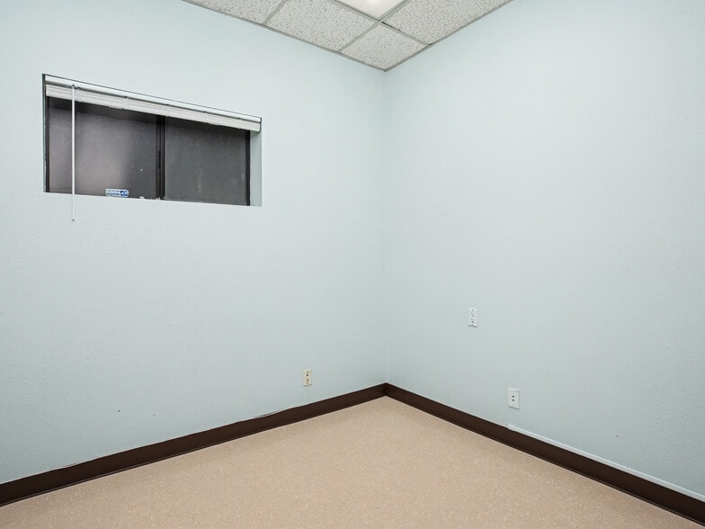 More Photos Of 214 Standard St, El Segundo Office For Lease