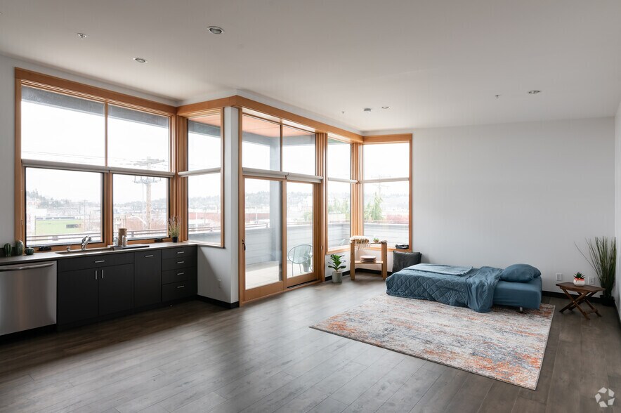 More Photos Of 928 NW Leary Way, Seattle Storefront Retail Residential For Sale
