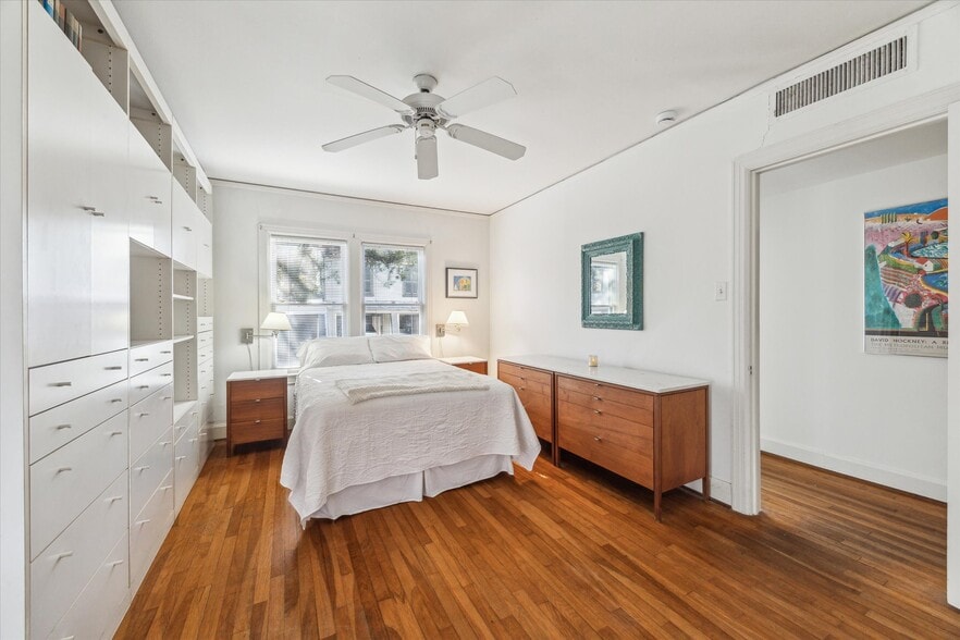 More Photos Of 2039 South Blvd, Houston Apartments For Sale