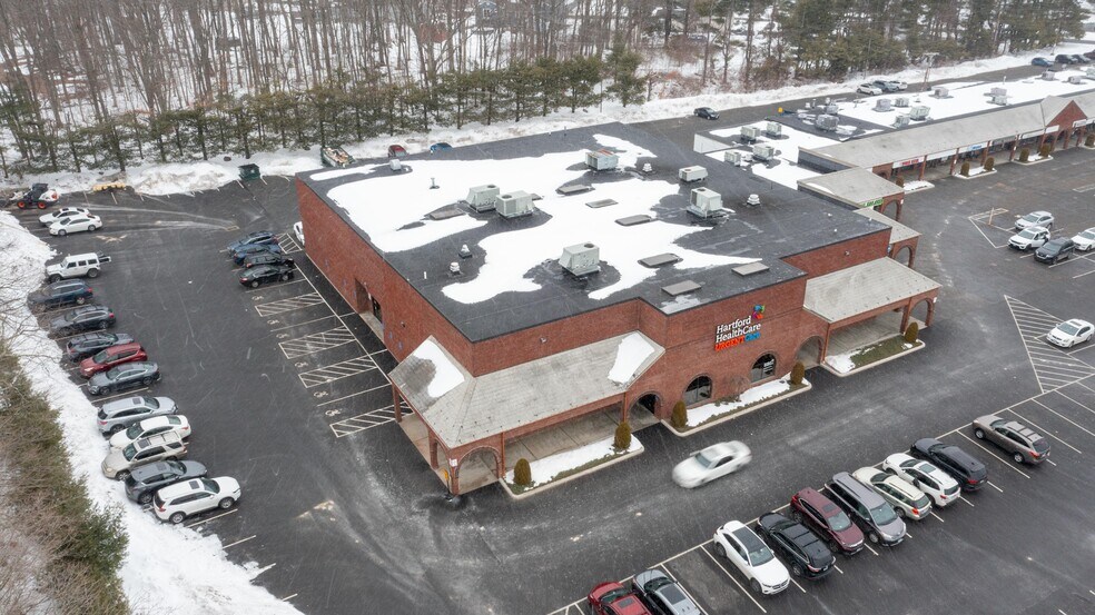 More Photos Of 401 Monroe Tpke, Monroe General Retail For Lease