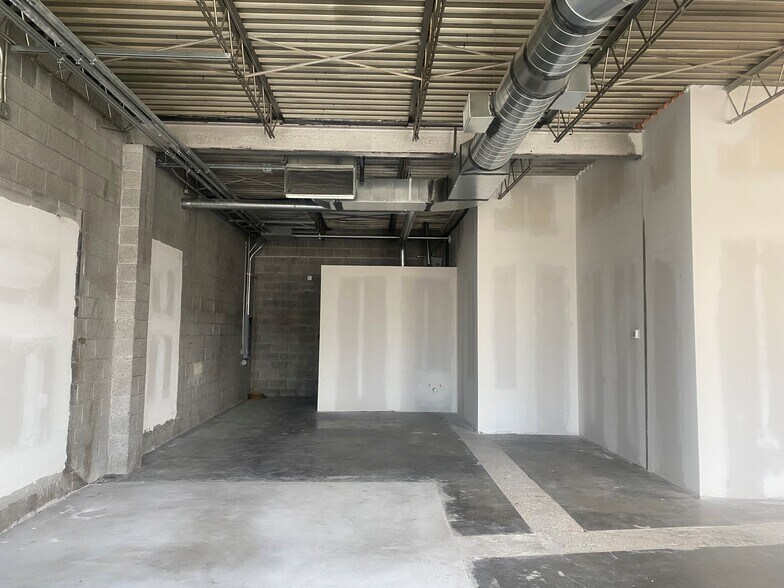More Photos Of 1019 S Quincy Ave, Tulsa Storefront Retail Office For Lease