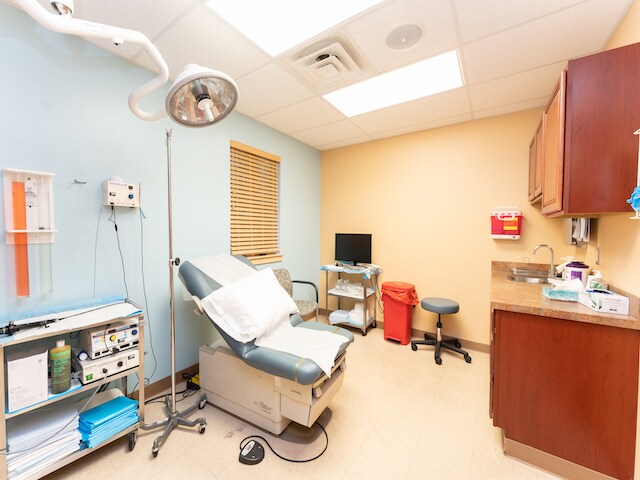 More Photos Of 1051-1103 W Sherman Ave, Vineland Medical For Lease