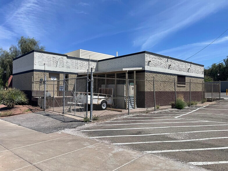 More Photos Of 108 Market St, Henderson Office For Lease