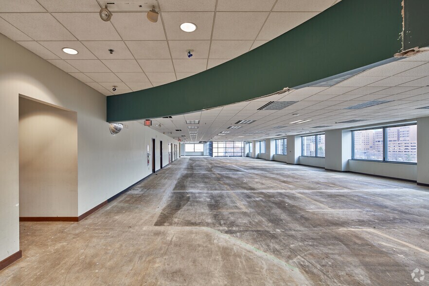 More Photos Of 3663 Woodward Ave, Detroit Office For Lease