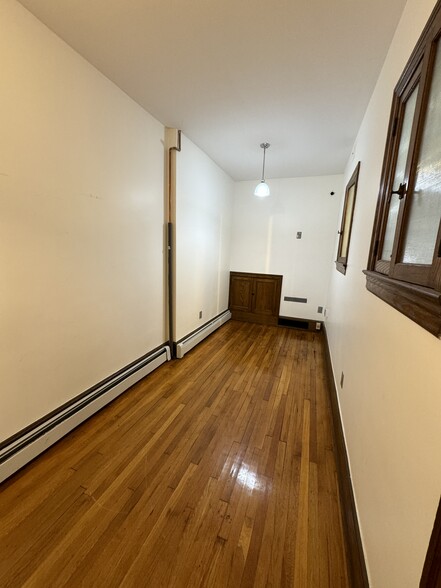 More Photos Of 226 W State St, Trenton Medical For Sale