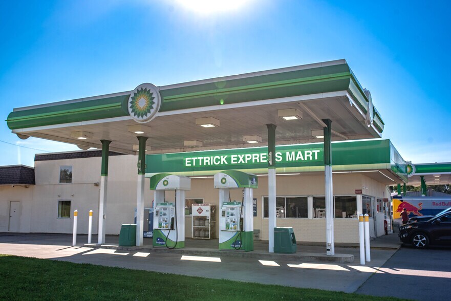 More Photos Of 22732 US-53 Hwy, Ettrick General Retail For Sale