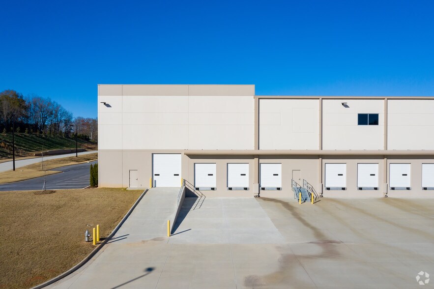 More Photos Of 11665 Lewis Braselton Blvd, Braselton Warehouse For Lease
