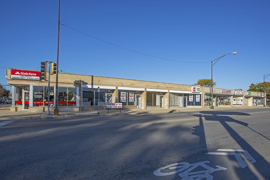 Primary Photo Of 6336-6358 W Gunnison, Chicago Storefront For Lease