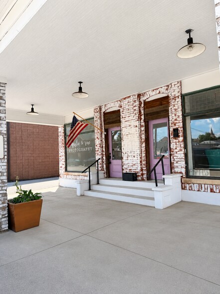 More Photos Of 113-115 E 3rd St, Rushville Storefront Retail Residential For Sale
