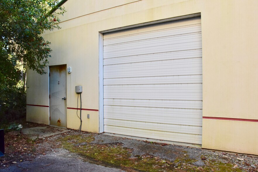 More Photos Of 1504 Fording Island Rd, Bluffton Freestanding For Lease