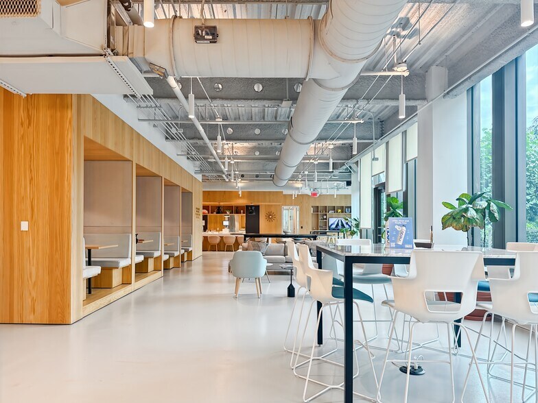 More Photos Of 3350 Virginia St, Coconut Grove Office For Lease