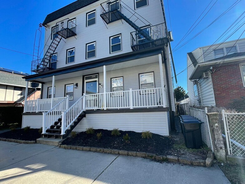 More Photos Of 42 Lester St, Wallington Apartments For Sale