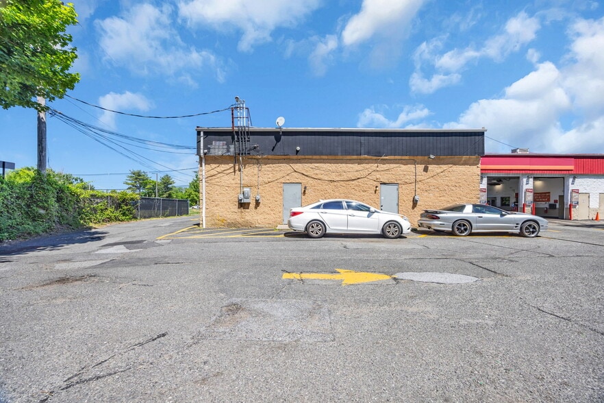 More Photos Of 210 State Route 36, West Long Branch Freestanding For Lease