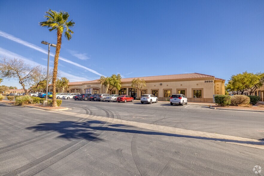 Primary Photo Of 3650 N Rancho Dr, Las Vegas Medical For Lease