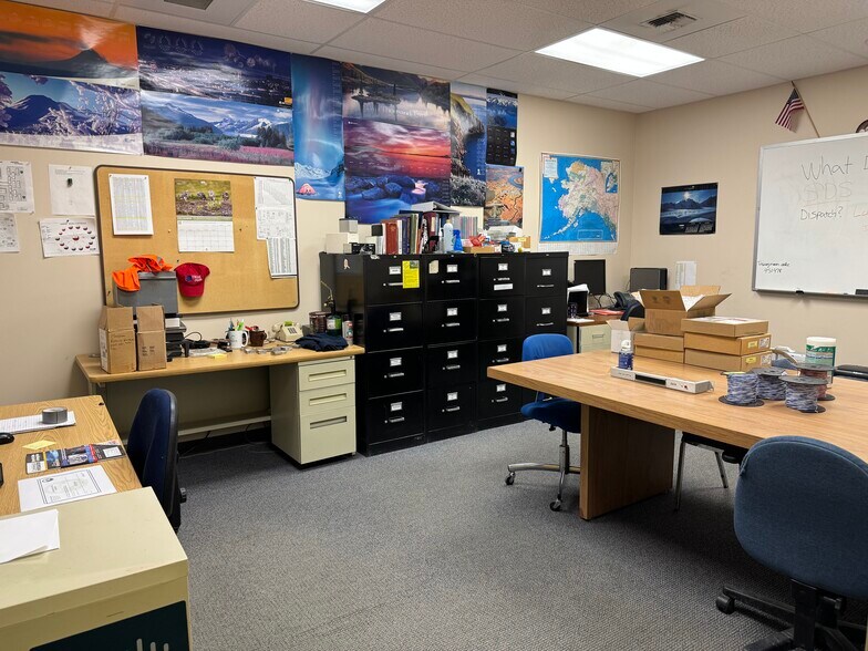 More Photos Of 151 Warehouse Dr, Soldotna Flex For Lease