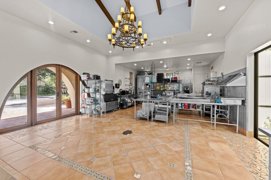 More Photos Of 11901 Fort King Hwy, Thonotosassa Winery Vineyard For Sale