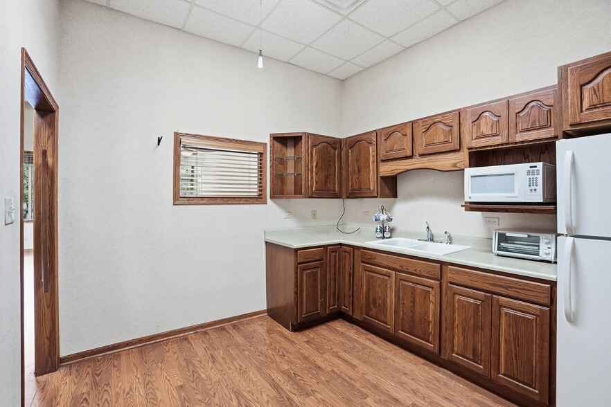 More Photos Of 8025 Wicker Ave, Saint John Storefront Retail Office For Sale