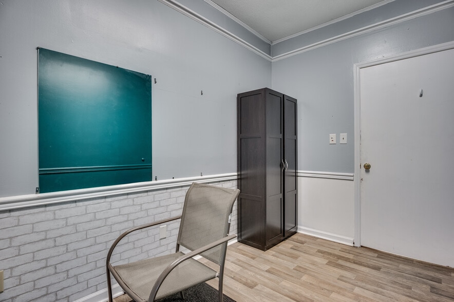 More Photos Of 411 Western Blvd, Jacksonville Medical For Lease