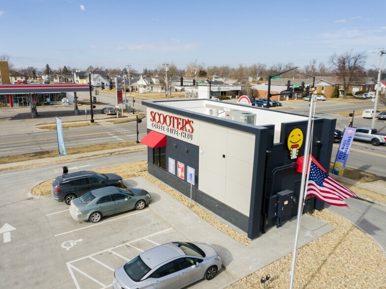 More Photos Of 1026 West St, Grinnell General Retail For Sale