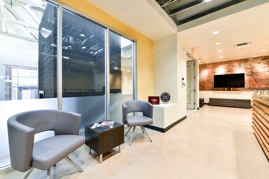 More Photos Of 121 E Buchanan St, Phoenix Loft Creative Space For Sale