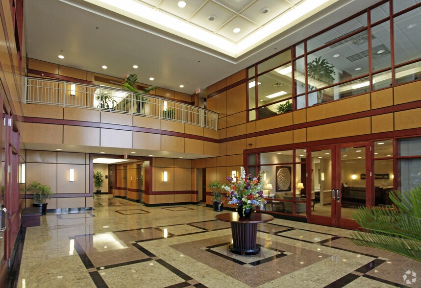 More Photos Of 6806 Paragon Pl, Richmond Office For Lease