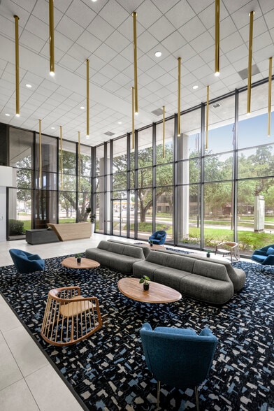 More Photos Of 7500 San Felipe St, Houston Office For Lease