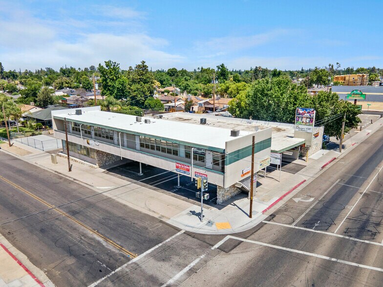 More Photos Of 2801-2819 N Blackstone Ave, Fresno Office For Sale
