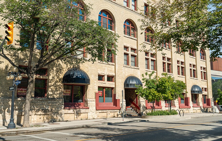 More Photos Of 80 Rorie St, Winnipeg Apartments For Lease