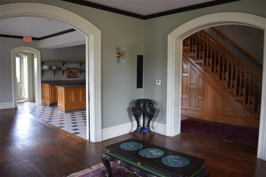 More Photos Of 138 1st St, Baraboo Office For Sale