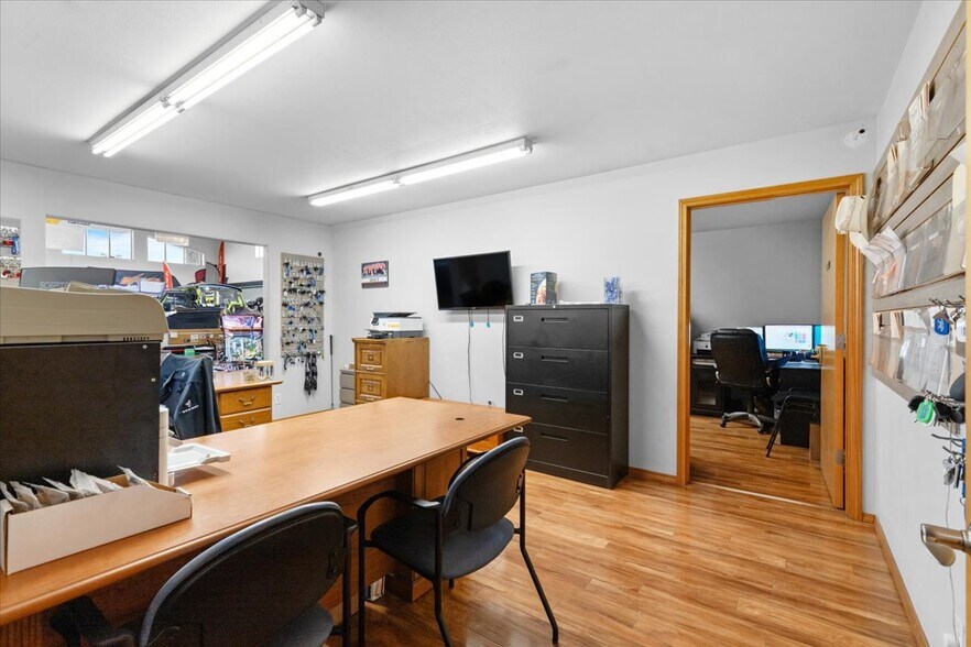 More Photos Of 11494 N Warren St, Hayden Freestanding For Sale