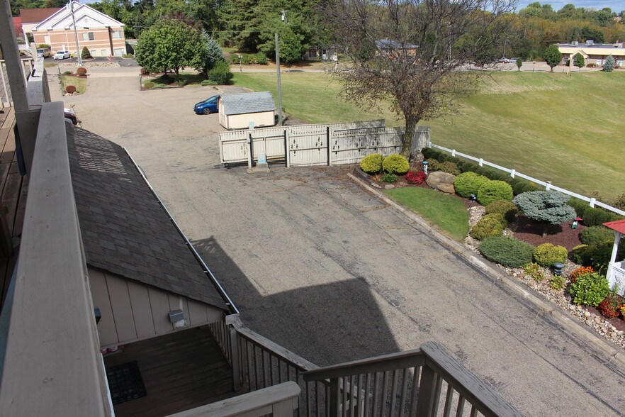 More Photos Of 725 Main St, Wintersville Restaurant For Sale