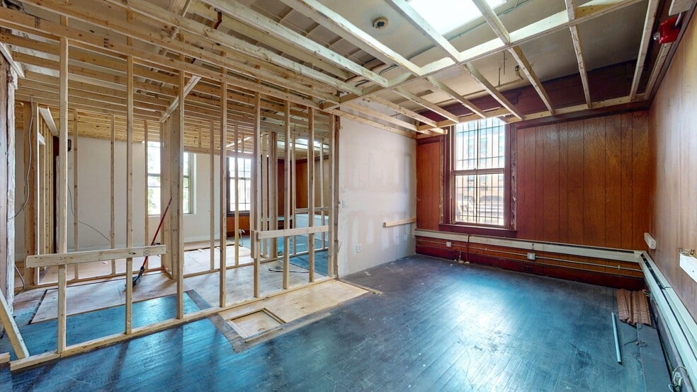 More Photos Of 158 Grand St, Waterbury Office For Sale