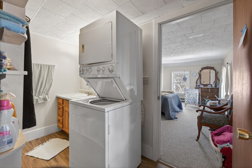 More Photos Of 11 Aegis Dr, Bath Office Residential For Sale