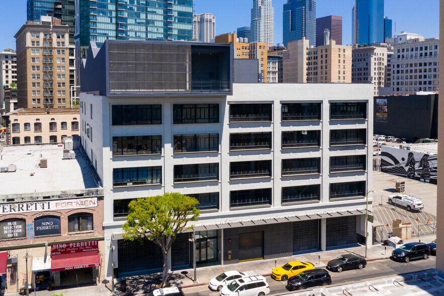 Primary Photo Of 755 S Los Angeles St, Los Angeles Loft Creative Space For Lease