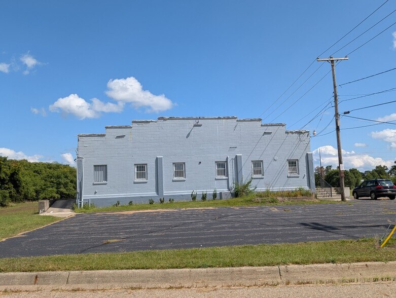 More Photos Of 74 Leonard Wood Rd, Battle Creek Manufacturing For Sale