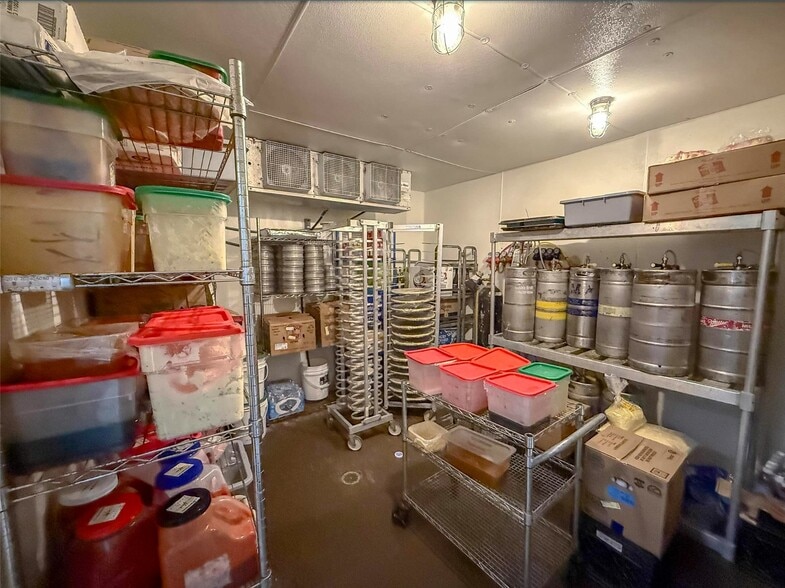 More Photos Of 2203 1st St, Alamogordo General Retail For Sale