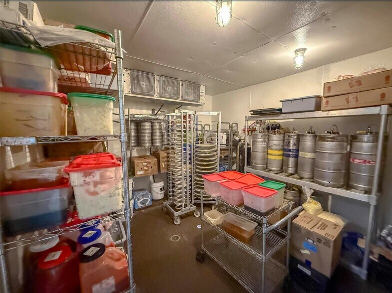 More Photos Of 2203 1st St, Alamogordo General Retail For Sale