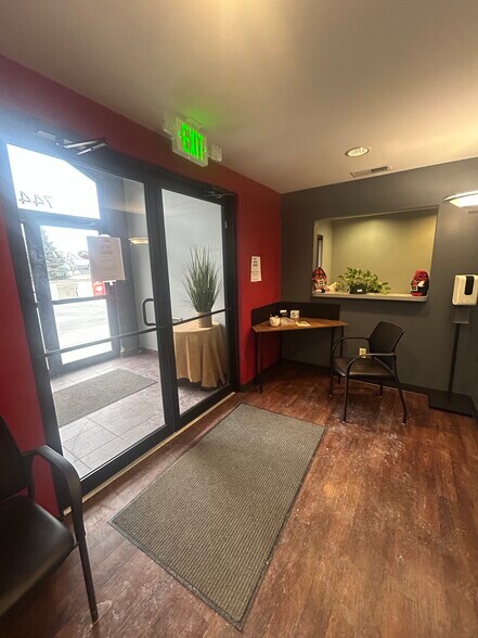 More Photos Of 7443 Indianapolis Blvd, Hammond Medical For Lease