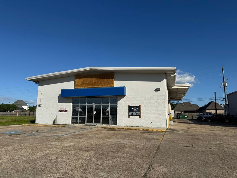More Photos Of 3117 US-51, Laplace General Retail For Sale