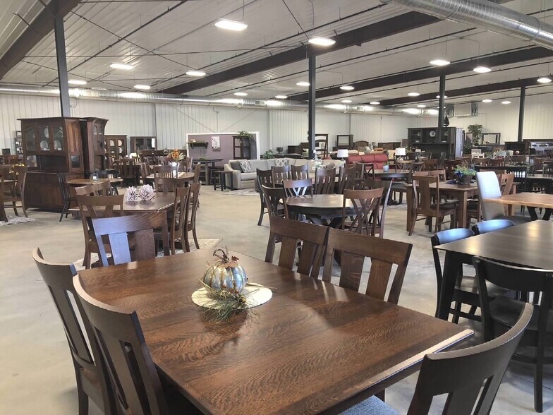 More Photos Of 4825 Commercial Dr SW, Rochester General Retail For Sale