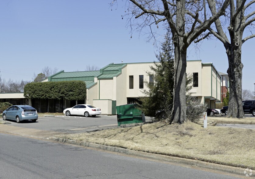 More Photos Of 5570 Murray Ave, Memphis Office For Sale