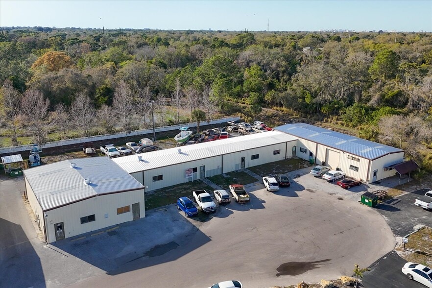 More Photos Of 5623-5627 Lawton Dr, Sarasota Warehouse For Sale