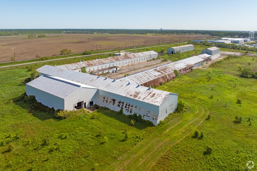 More Photos Of 1001 Rainer Rd, West Memphis Warehouse For Lease