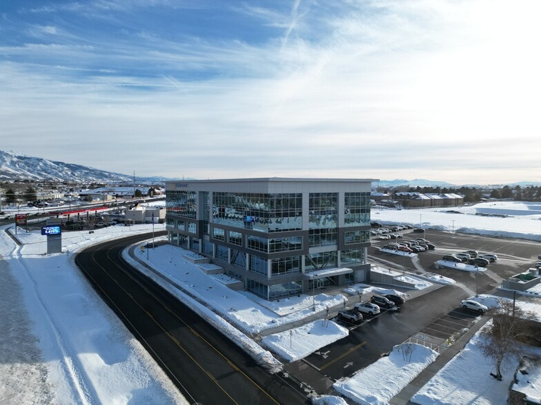 More Photos Of 5120 S 375 E, Washington Terrace Office For Lease