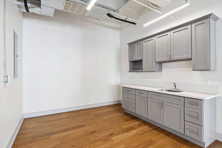 More Photos Of 211-213 Sutter St, San Francisco Office For Lease